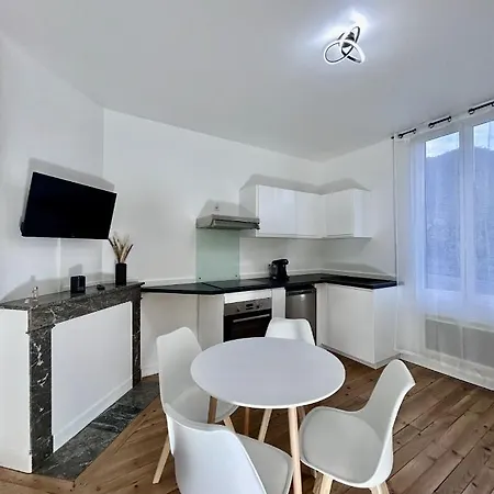 T2 Pyreneen Apartment